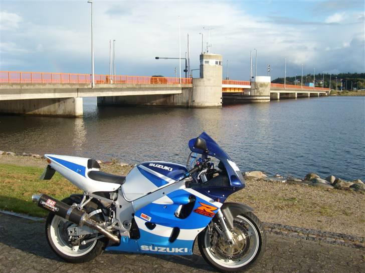 Suzuki gsxr 750 billede 1