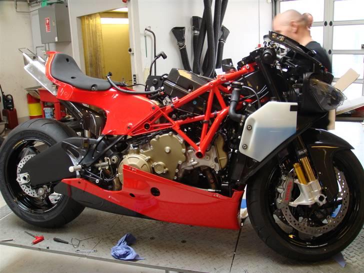 Ducati Desmosedici billede 18