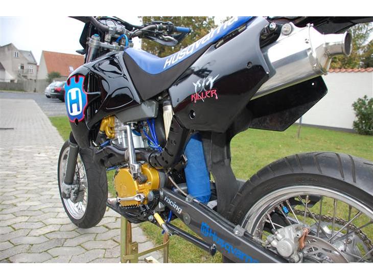 {{currentPhoto.altText}} billede {{currentPhoto.number}}