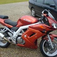 Suzuki SV650s