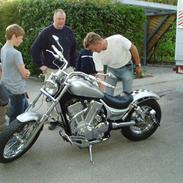 Suzuki intruder 1400