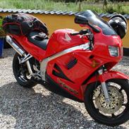 Honda VFR750 RC 36