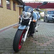 Suzuki gsr600