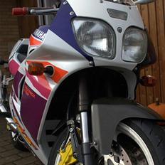 Yamaha YZF 750 R (SOLGT)