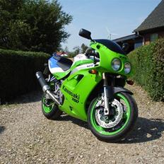 Kawasaki ZXR750