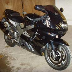 Kawasaki ZX9R - SOLGT