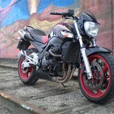 Suzuki GSR 600 AK8
