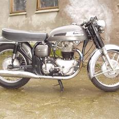 Norton atlas 750cc