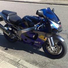 Suzuki gsxr 600  (SOLGT)