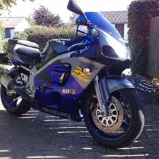 Suzuki gsxr 600  (SOLGT)