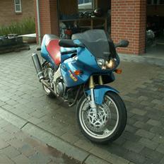 Yamaha szr 660