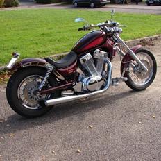 Suzuki vs 1400 intruder solgt