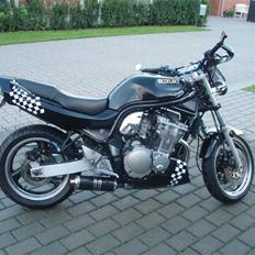 Suzuki Bandit Gsf S 600. SOLGT