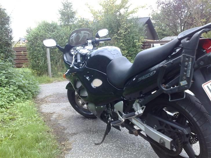 Suzuki GSX 750F billede 5