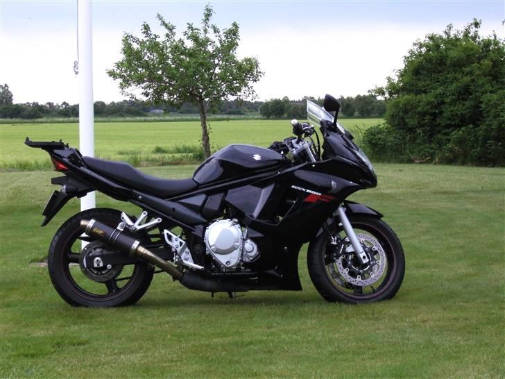 Suzuki GSX 650 F --> Solgt - Ahh.. Nyder virkelig hele udsigten  :-) billede 1