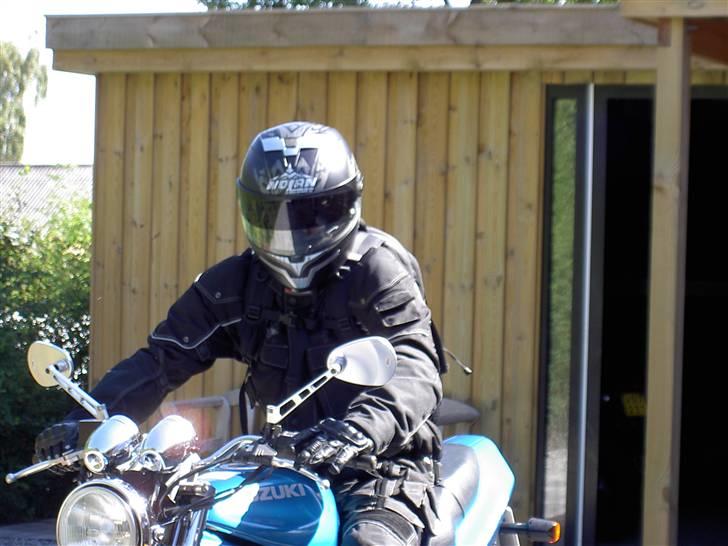 Suzuki GSF 600N Bandit - Fuldt påklædt. billede 2