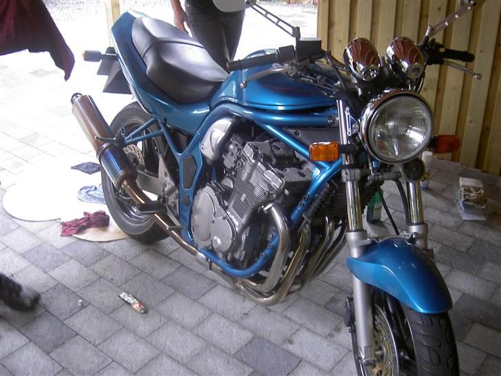 Suzuki GSF 600N Bandit - Front venstre side. billede 7