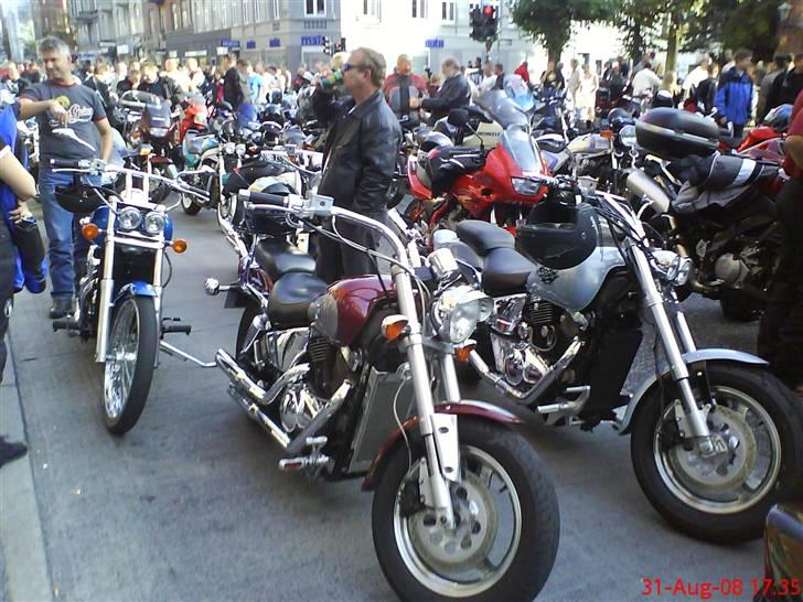 Suzuki VZ800 Marauder billede 11