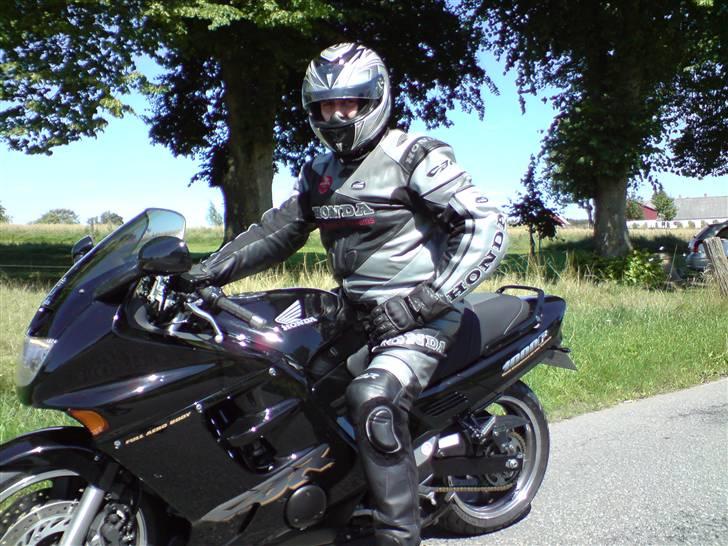 Honda cbr 1000 f billede 17