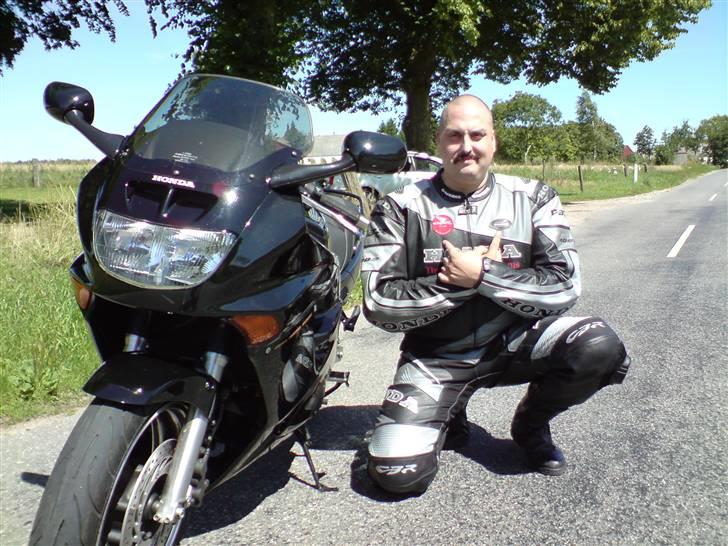 Honda cbr 1000 f billede 19