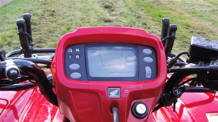 Honda TRX 500FE Foreman ATV - Display, da vi fik den havde den kørt 20 km og nu en time efter er det 30! billede 12