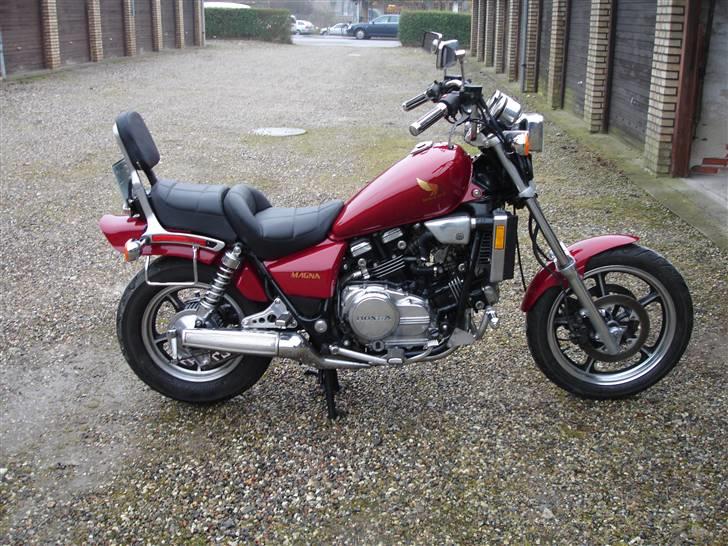 Honda VF 700  Magna. billede 6