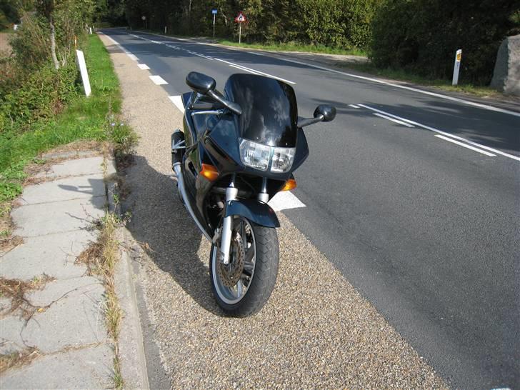 Honda VFR 750 F billede 4
