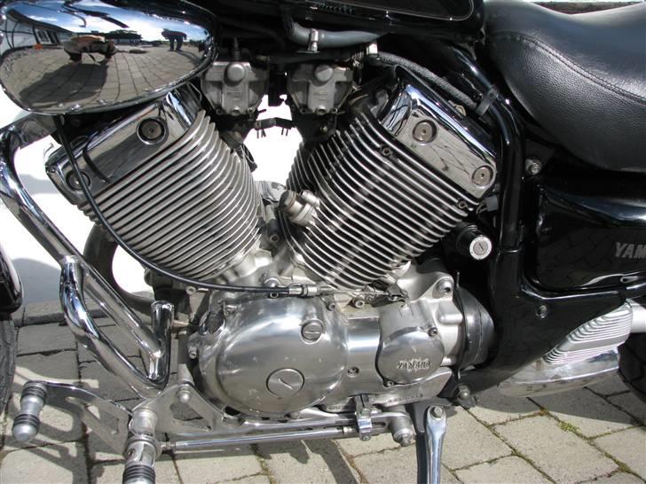Yamaha Virago 535 - Forholdsvis pæne cylindre... billede 5