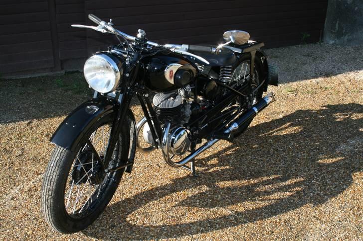 Zündapp DB 200 - Den er ikke hurtig, men den er sjov at køre på. 85 km/h kan ikke være sjover! billede 11