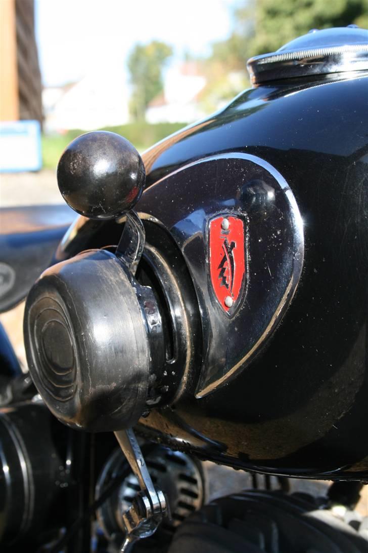 Zündapp DB 200 - 3 gear håndskifter og den berømte KRRRRR lyd når man skifter. billede 12