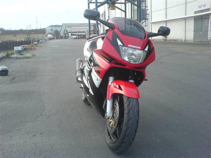 Honda cbr 600 F3 SOLGT billede 2