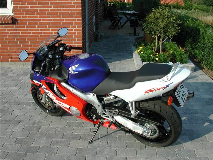 Yamaha yzf R6 - den gamle tøs billede 7