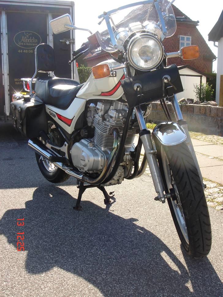 Suzuki GR 65o X billede 6