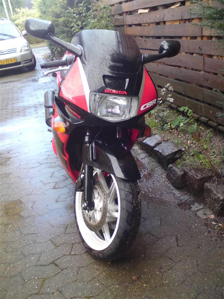 Honda Cbr 600 F *Solgt* billede 3