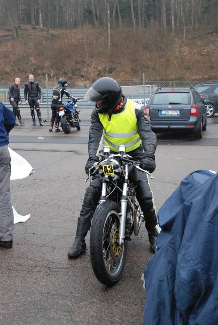 Yamaha xs650 Caferacer - Trackday på Knutstorp i april billede 3