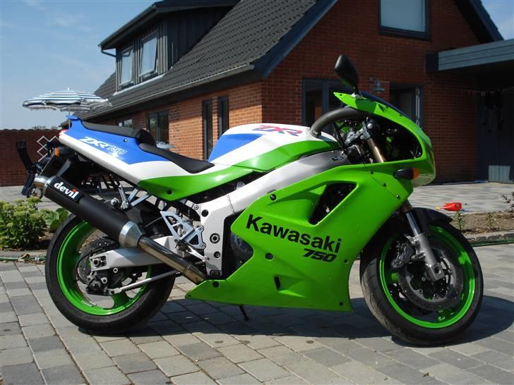 Kawasaki ZXR750 billede 1
