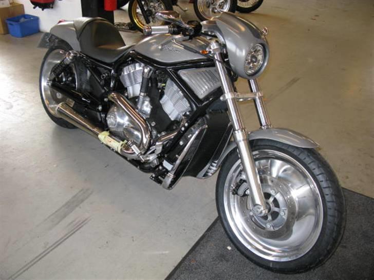 Harley Davidson V-Rod billede 14