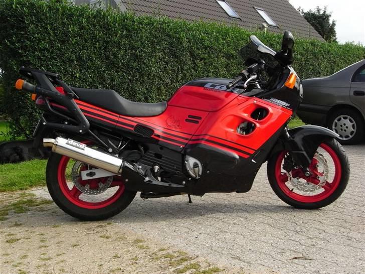 Honda CBR 1000F Tintin edition (Solgt 2018) - Lige efter at jeg havde bygget den nye Tysker over på mit stel. før der kom superbike styr på !! billede 10