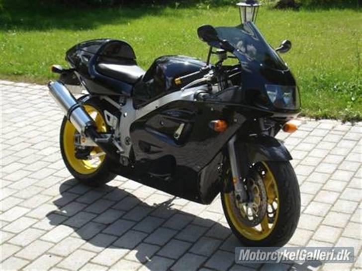 Suzuki GSX-R 600 [ Solgt ] billede 3