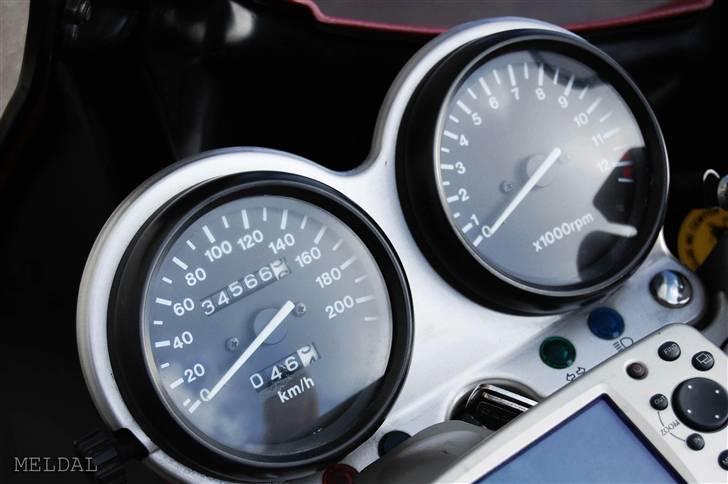 Suzuki GS500E -til salg - - Man kan lige akkurat se GPS´en ;) billede 6