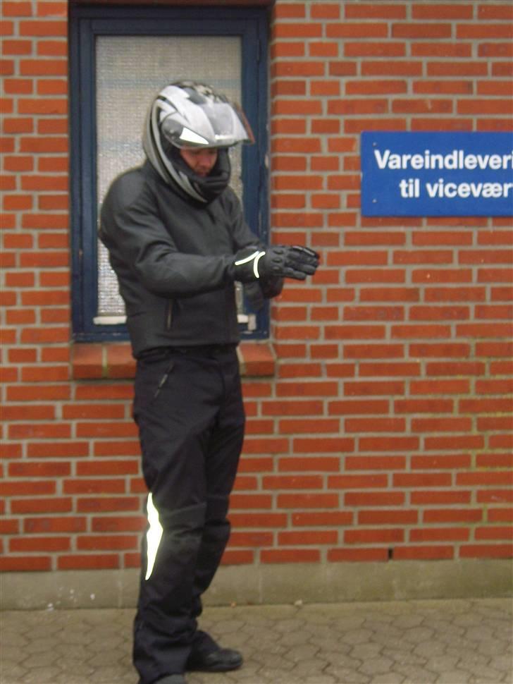 Suzuki SV 1000 K6 - 1 marts 2009 - 3grader - ja der er ca 4 lag tøj, men køres sgu der fanme billede 11