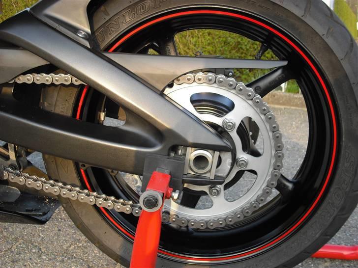 Yamaha YZF R6S billede 3