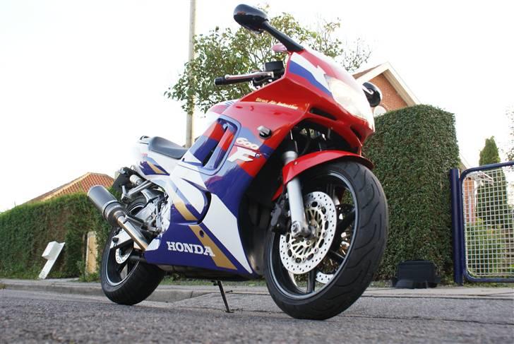 Honda cbr 600 f3 billede 3