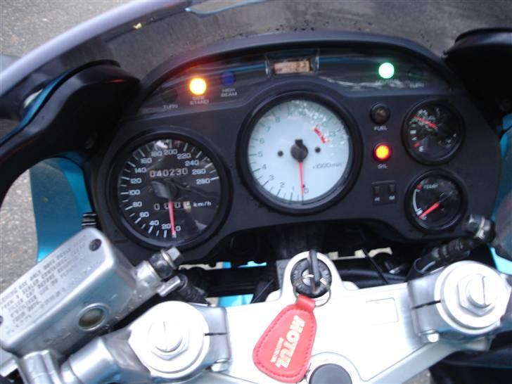 Honda VFR 750 F billede 6