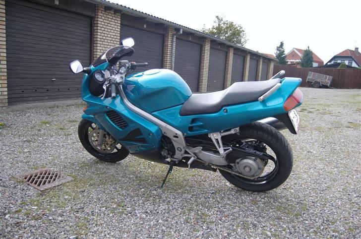Honda VFR 750 F billede 8