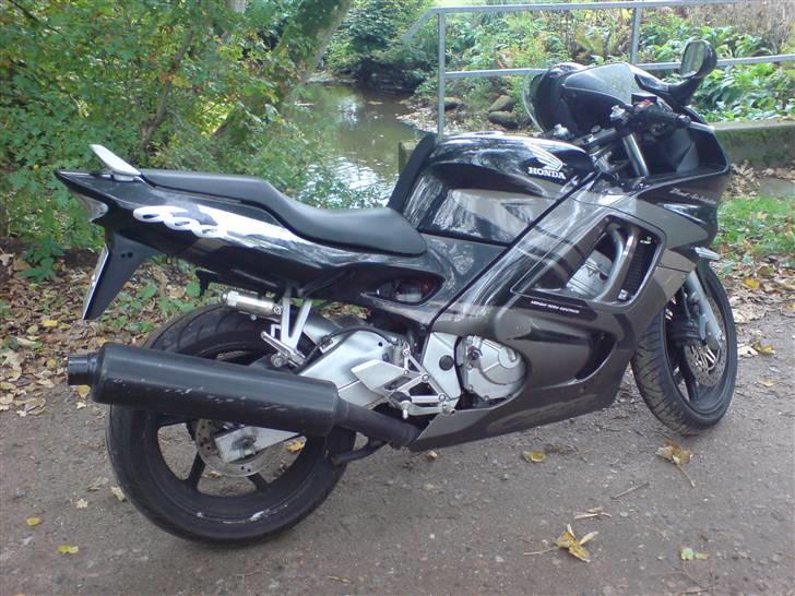 Honda cbr600 f3 billede 2