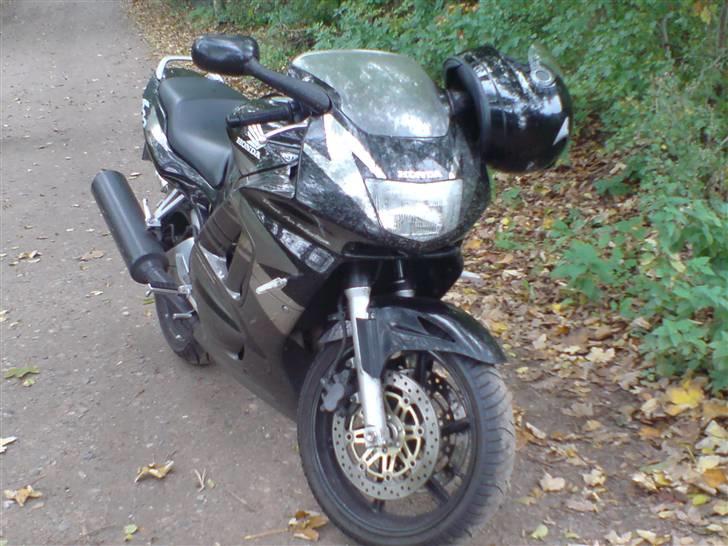 Honda cbr600 f3 billede 3