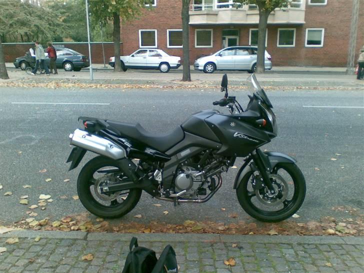 Suzuki DL 650 V-Strom AK8 - Fra siden billede 2