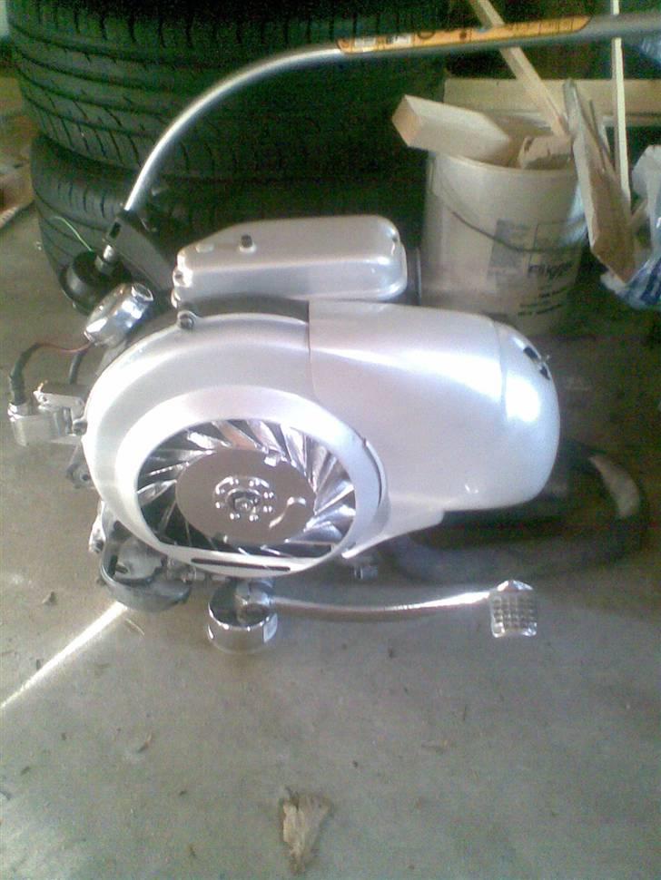Vespa Sprint - Den lille 150ccm motor billede 8