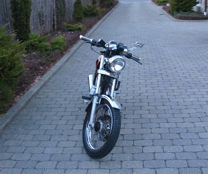 Suzuki GN 250 - SOLGT - billede 3